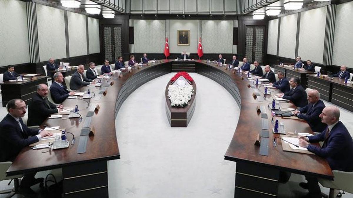 Asgari ücret ve EYT! Kabine toplantısı başladı...