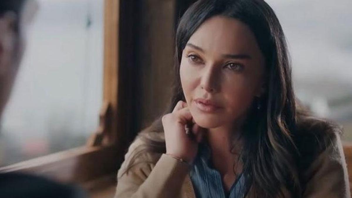 Hande Ataizi'nden Camdaki Kız'a veda!
