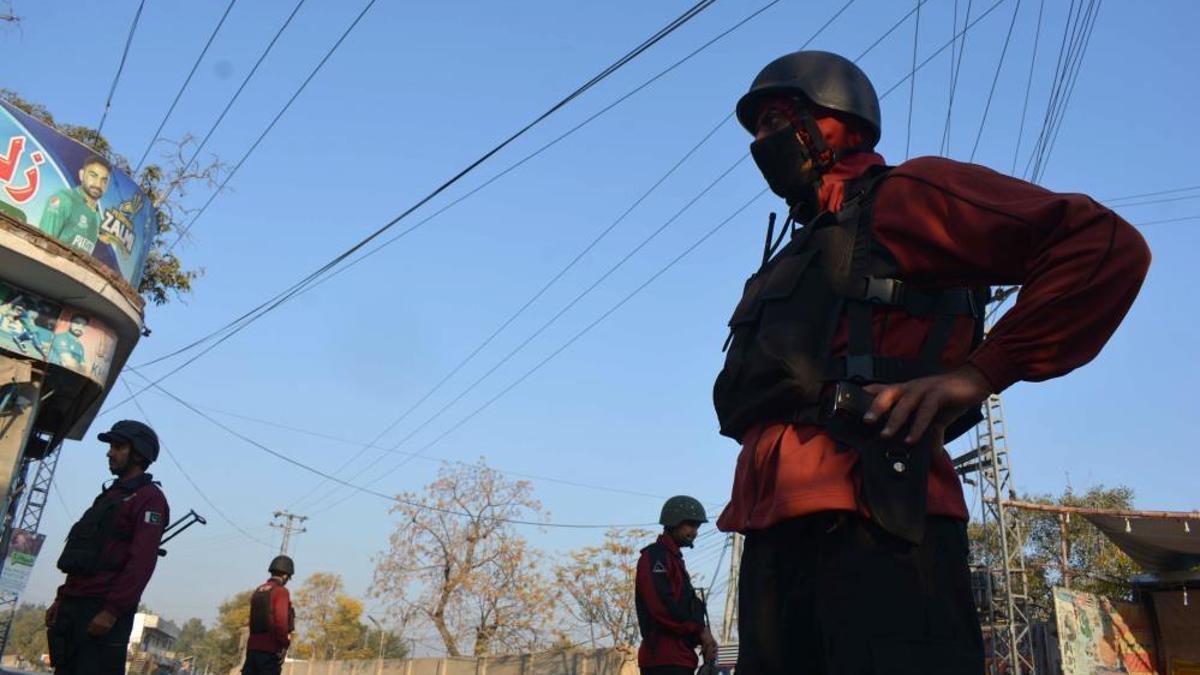 Pakistan’daki rehine krizi yaklaşık 48 saat sonra sona erdi: 35 ölü, 10 yaralı