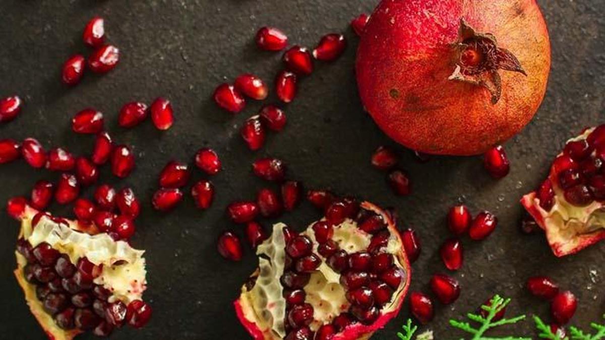 21 Aralık nar kırma duası ve ritüeli! Nar kırma saat kaçta yapılır, 21 Aralık nar kırma nasıl yapılır, ne zaman? Nar bereketi geleneği...
