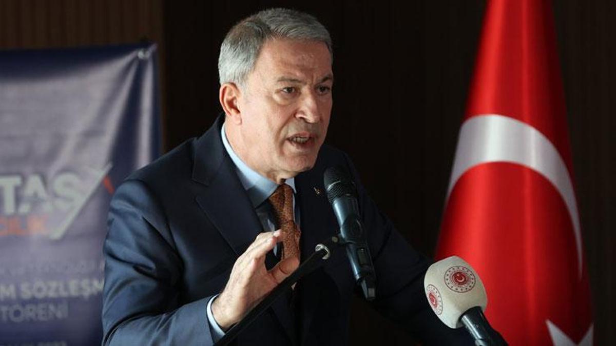 Bakan Akar: Azerbaycan Ordusuna bundan sonra kimsenin yan bakmasına imkan ve fırsat vermeyeceğiz