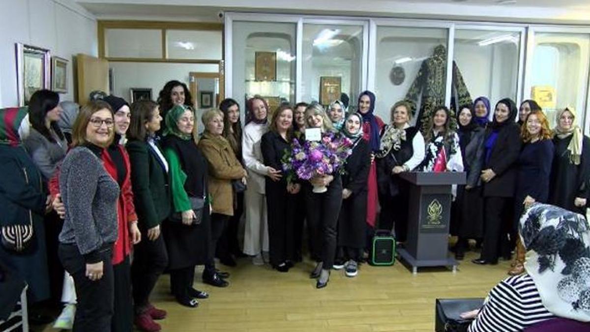 Çini Sanatçısı Gül Camadan’ın öğrencilerinden renkli sergi