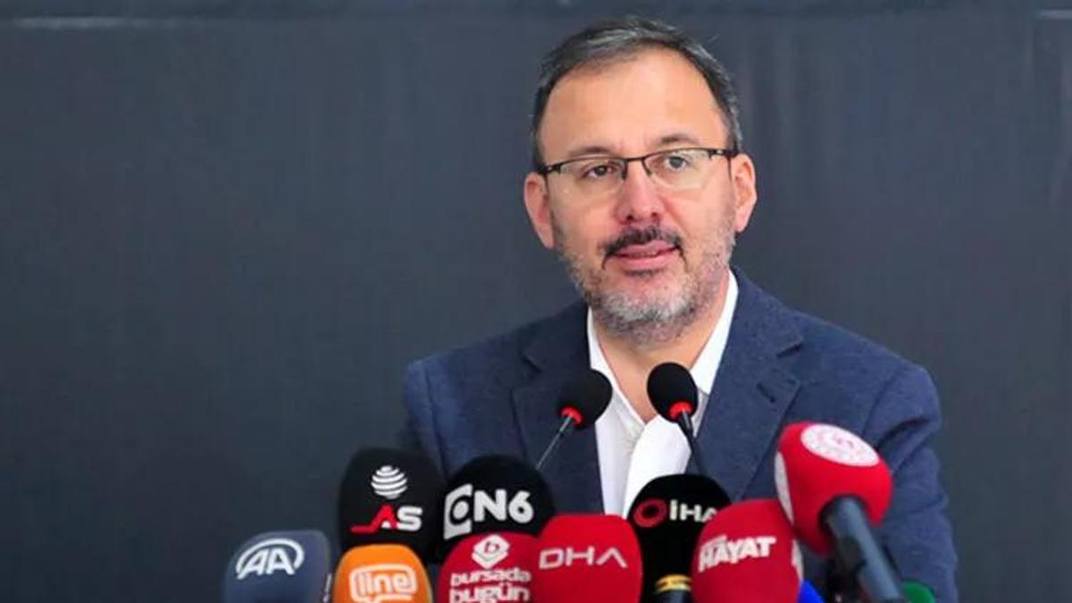 Bakan Kasapoğlu: 4 yılda 5 milyondan fazla kişiye yüzme öğrettik