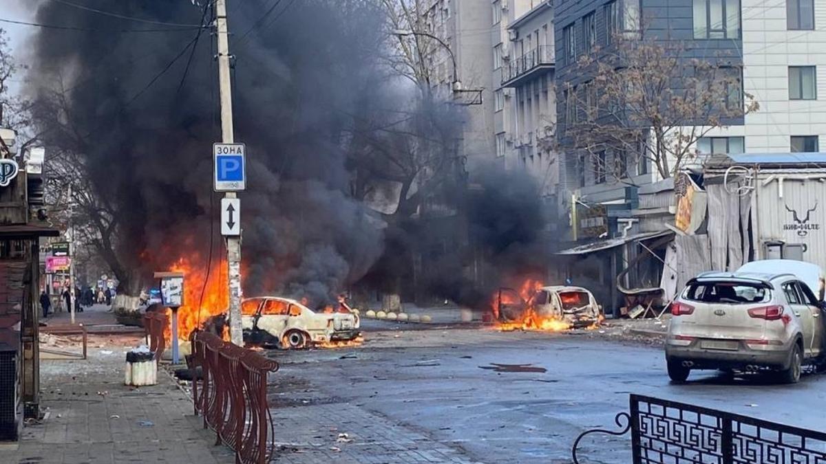 Rusya, Herson kentini vurdu: 8 ölü, 58 yaralı