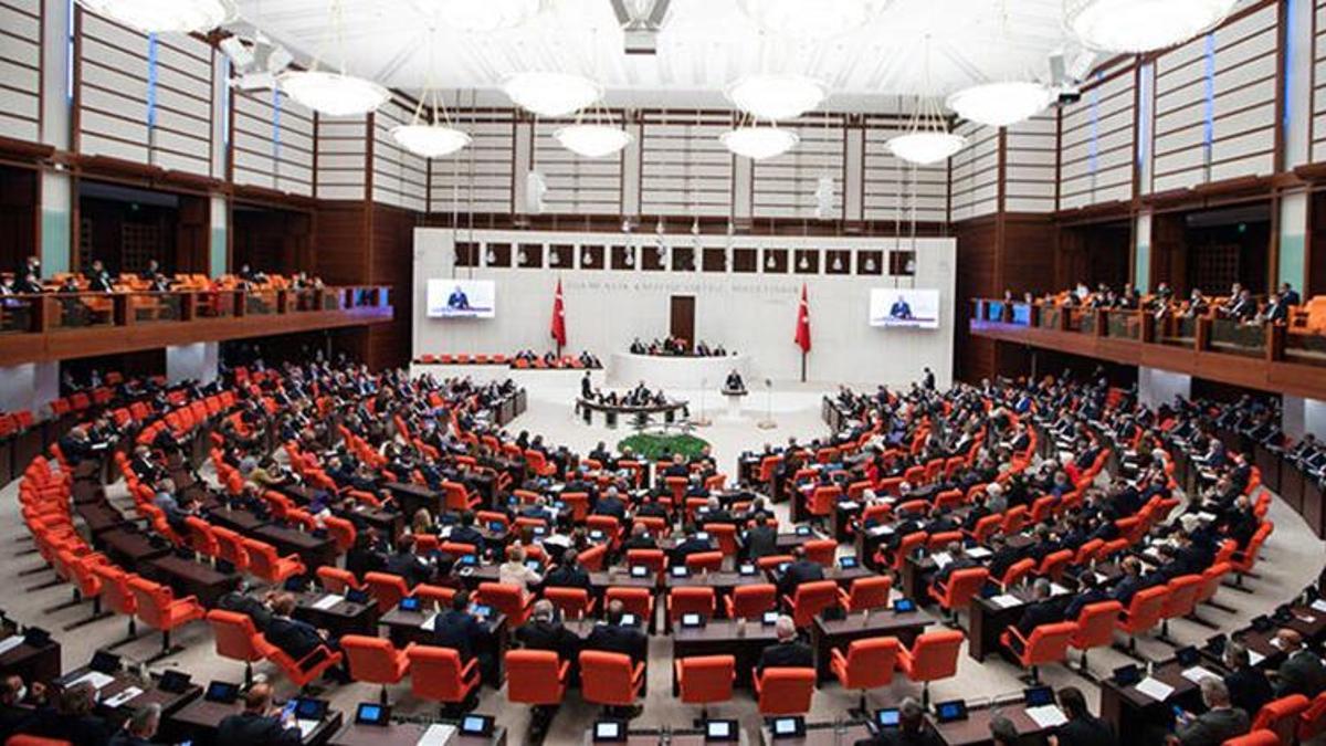 Sözleşmeliye kadro kimleri kapsıyor? Sözleşmeliye kadro ne zaman Meclis’e gelecek? Sözleşmeliye kadro ne zaman yasalaşacak?
