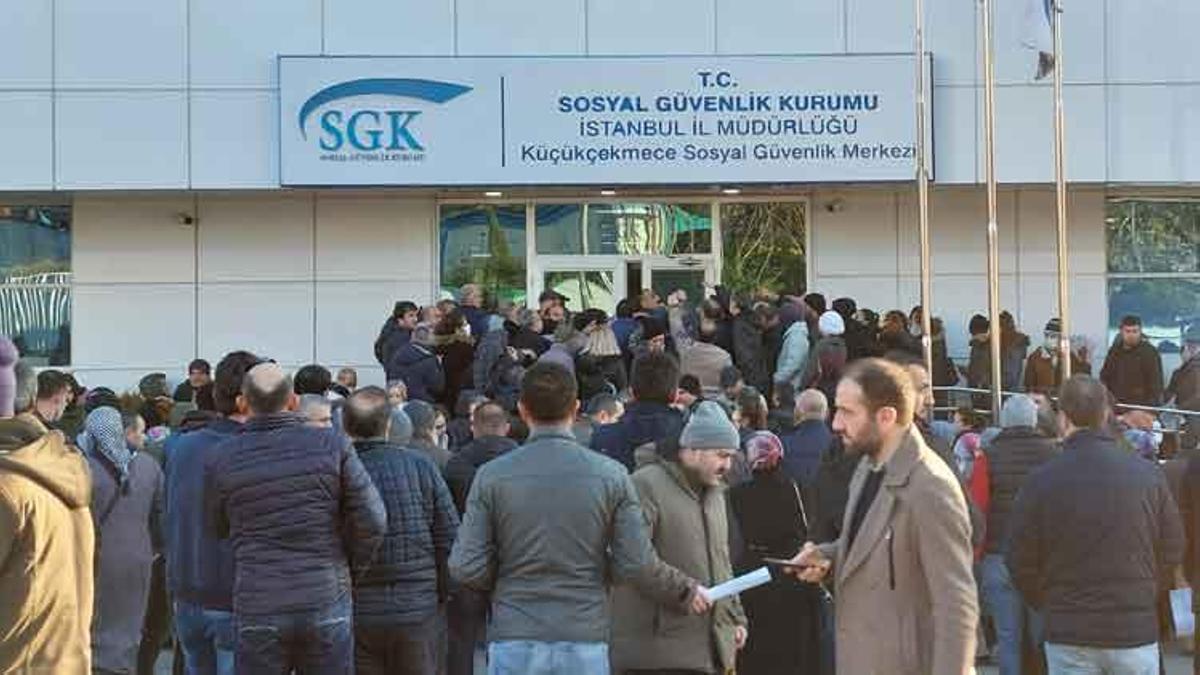 SGK'dan son dakika EYT açıklaması: Yoğunluk nedeniyle süre uzatıldı