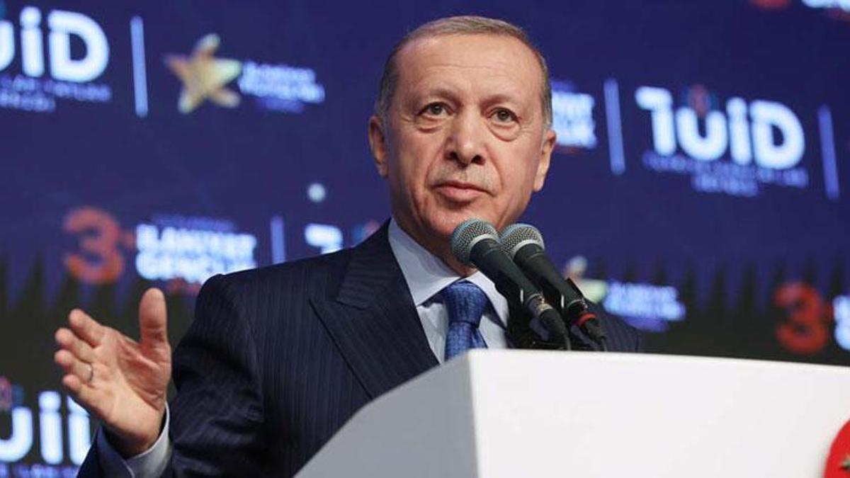 Cumhurbaşkanı Erdoğan'dan Kılıçdaroğlu'na başörtüsü çağrısı: Samimiysen gel anayasa değişikliği yapalım