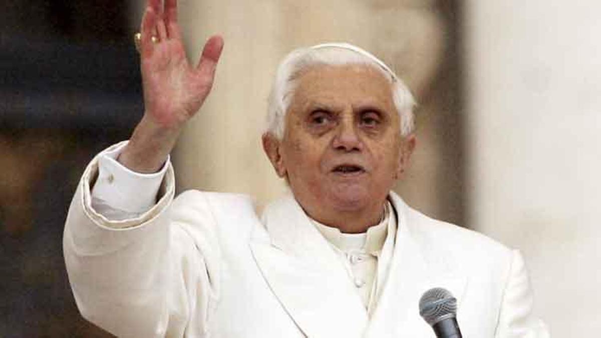 Eski Papa 16. Benedict hayatını kaybetti! Vatikan duyurdu