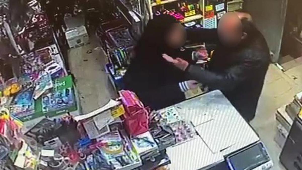 Kırtasiyede kız çocuğunun taciz edilmesi olayının şüphelisine mahalleliden tepki