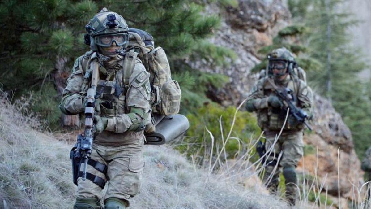 Taciz ateşi açan 10 terörist etkisiz hale getirildi