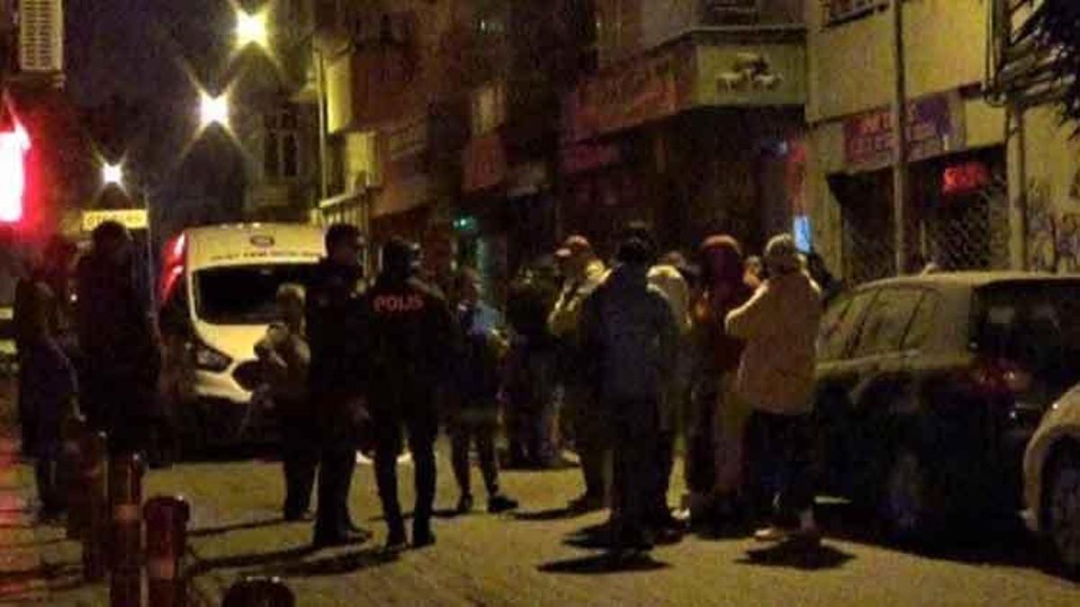 İzmir’de korkunç cinayet! Boğazından bıçakladı