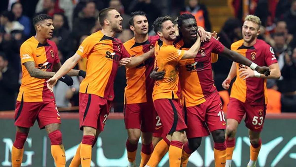 Okan Buruk'tan Fenerbahçe derbisine büyük sürpriz