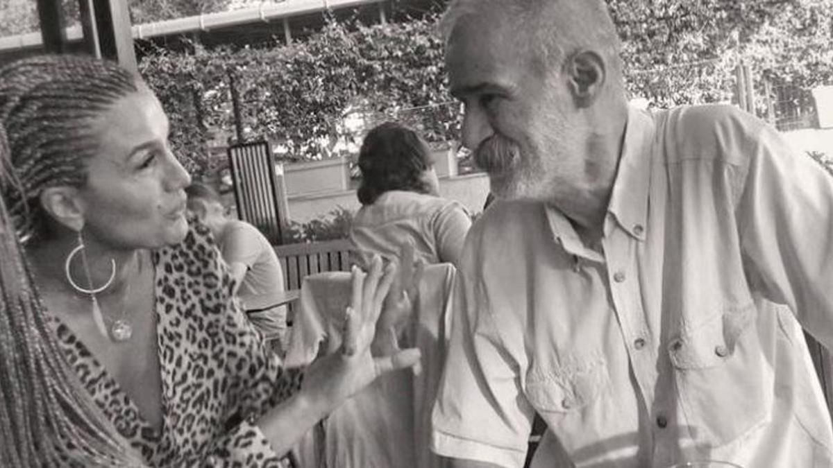 Babasını kaybeden Tuğba Özay'ın tarifsiz acısı!