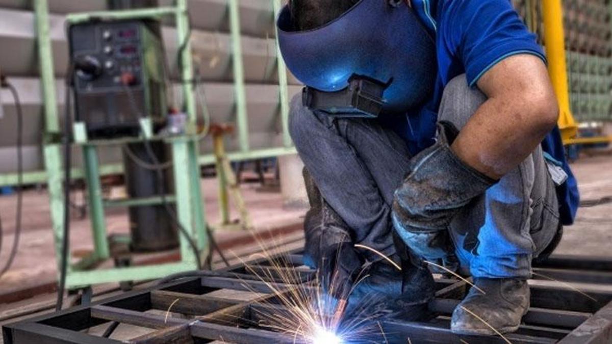 Geçici işçiye kadro var mı, gelecek mi? Geçici işçi nedir, kimleri kapsıyor, son durum ne? 300 bin geçici işçilere kadro son dakika 2023 açıklaması!