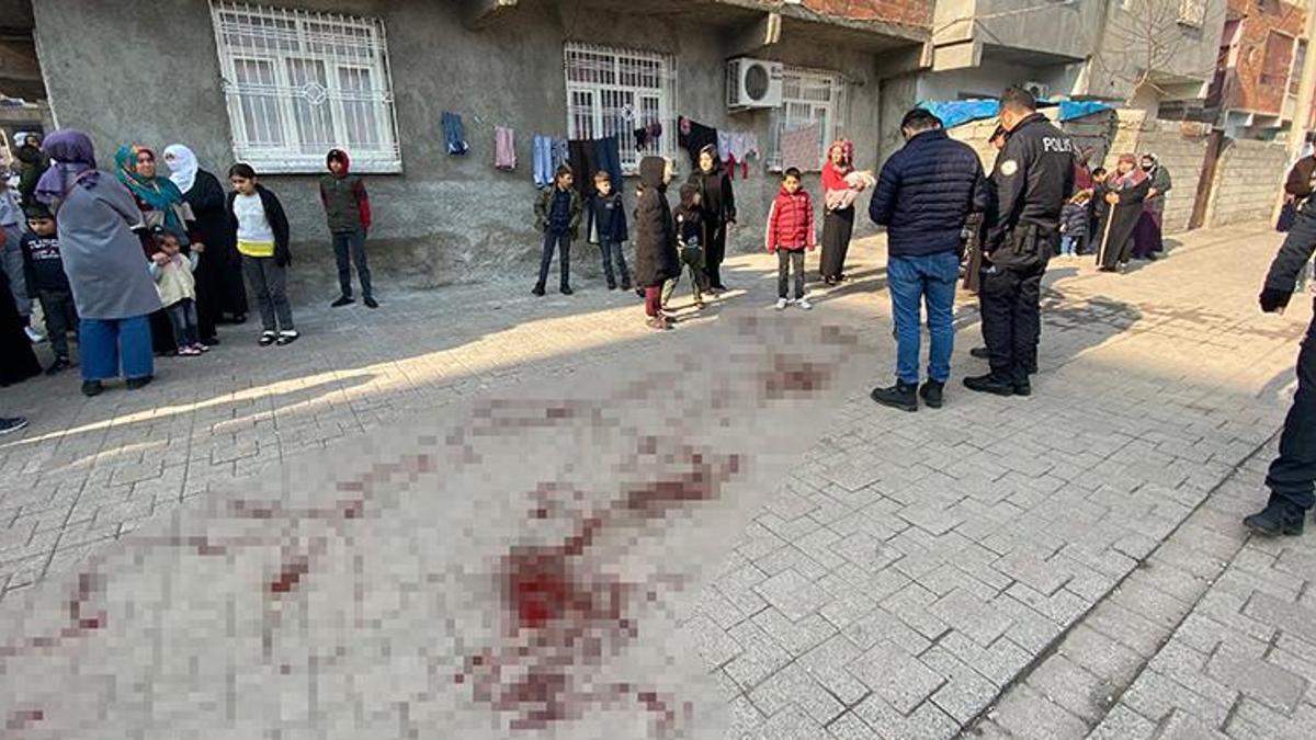 Bir hafta önce kızını kaybeden baba, evinin önünde bıçaklandı