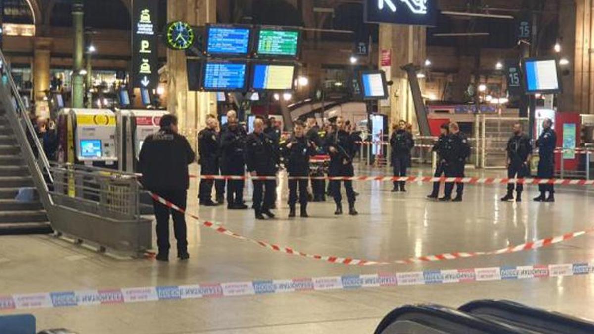 Fransa'da bıçaklı saldırı! Çok sayıda yaralı var