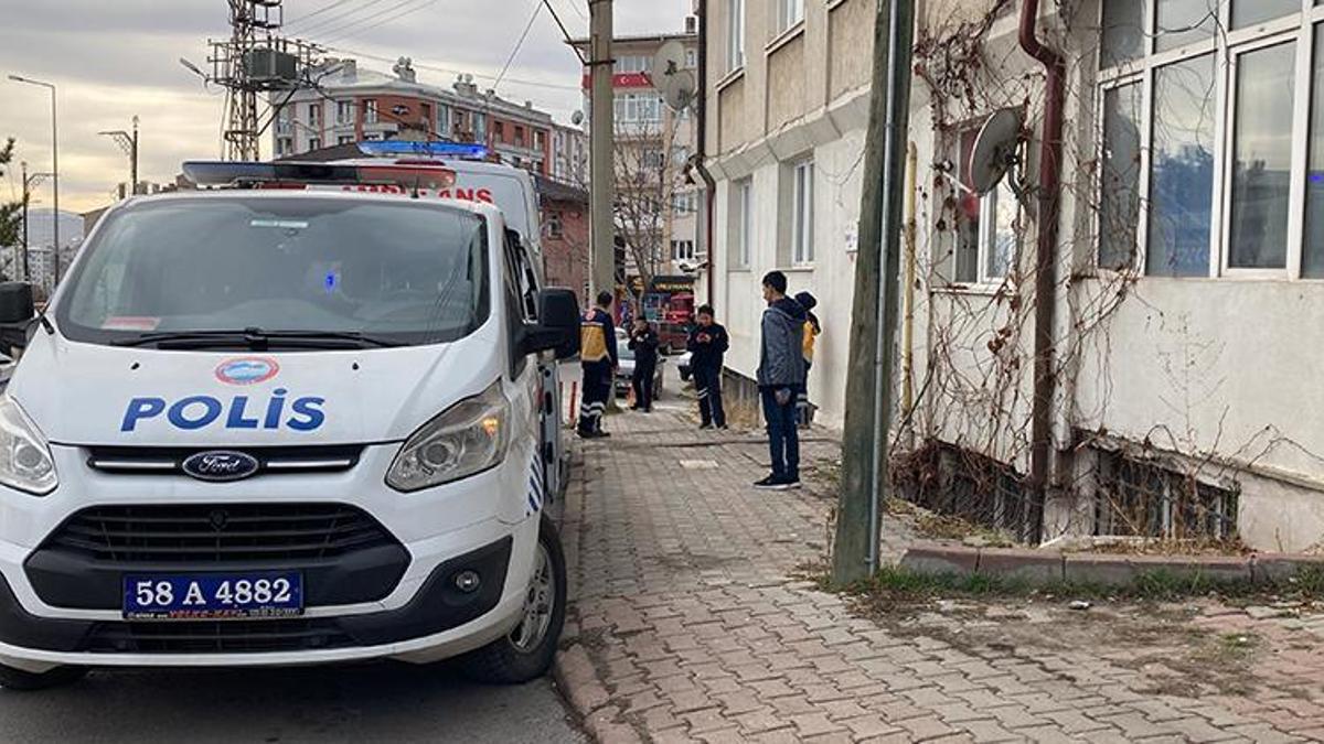 Genç adam evde ölü bulundu! 5 arkadaşı gözaltına alındı