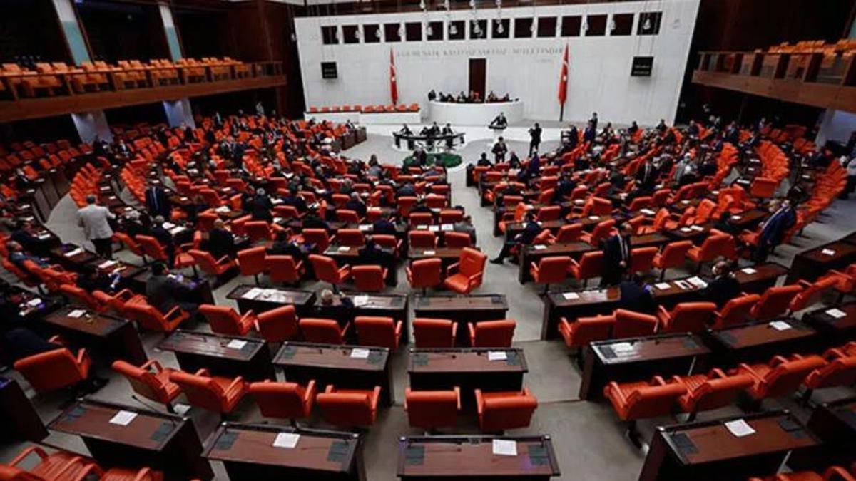 Başörtüsü düzenlemesi teklifi, perşembe komisyonda görüşülecek