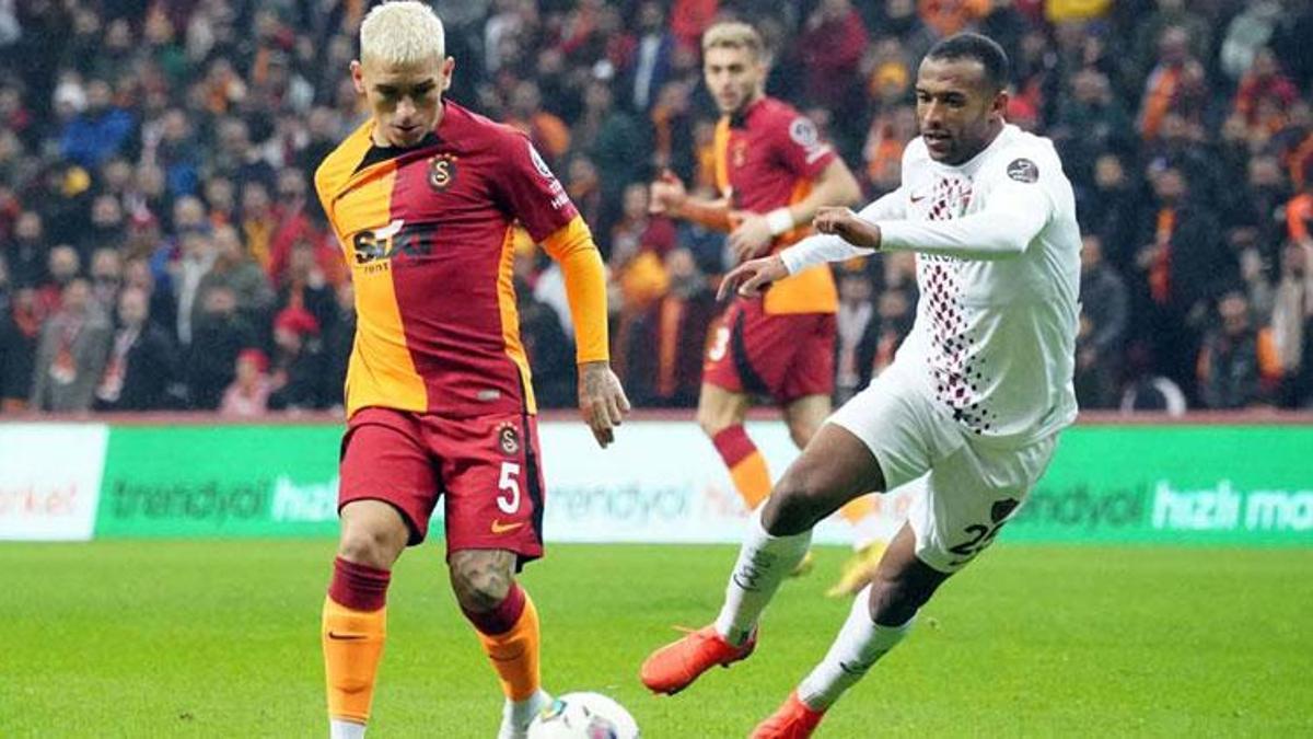 Lider Galatasaray 3 puanı 4 goller aldı
