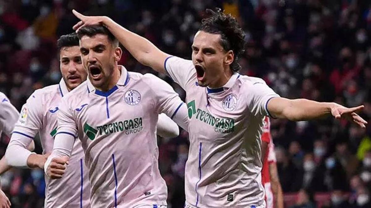 AS Gazetesi yazdı! 'Madem Felix'i gönderdiniz Enes Ünal'ı transfer edin'