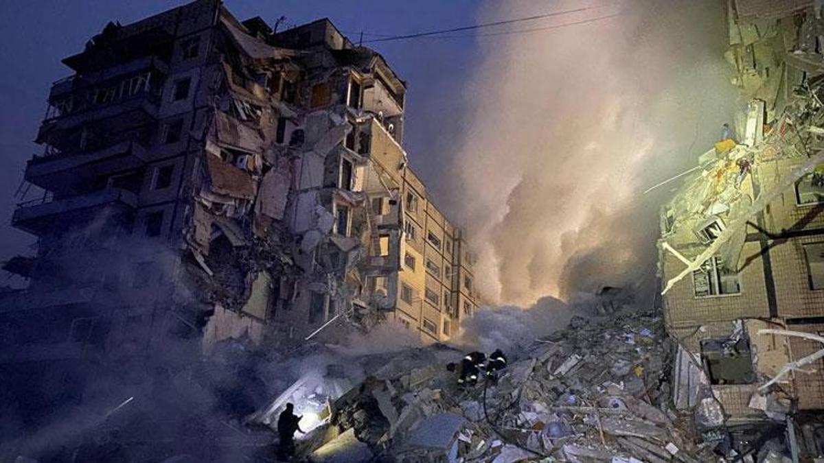 Rusya, Ukrayna'nın Dnipro kentini vurdu: 18 yaralı
