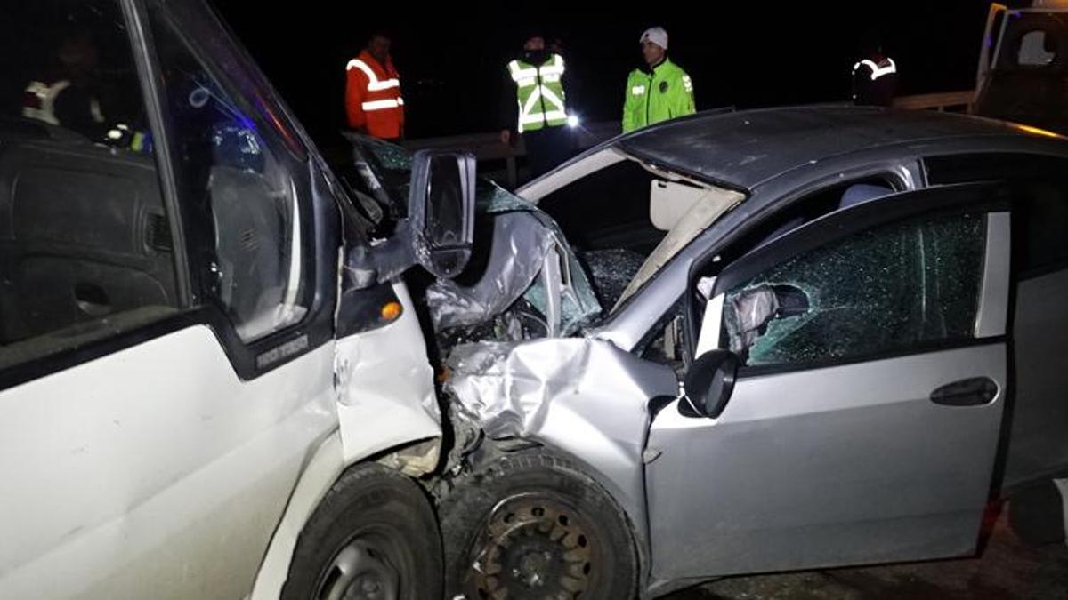 Isparta'da hatalı sollama kazası: 1 ölü, 3 yaralı
