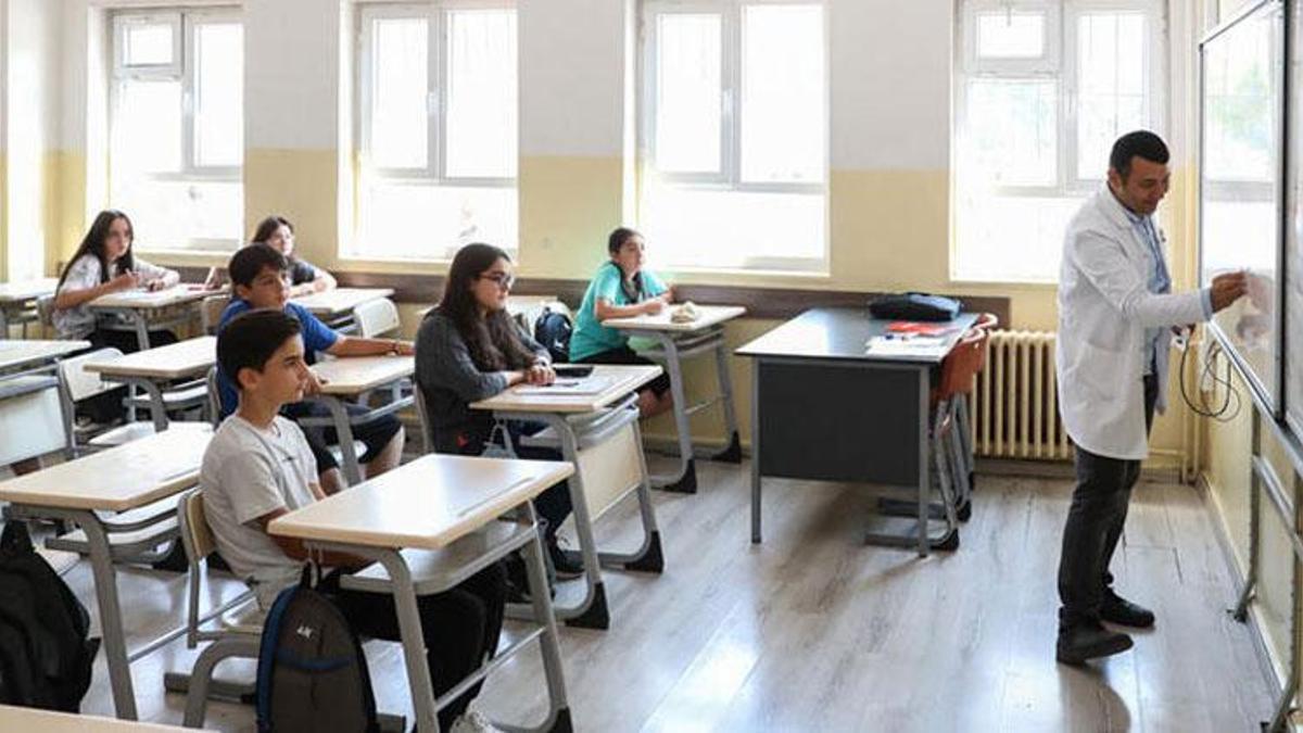 Karne günü ders işlenecek mi 2023, okulun son haftası yoklama alınır mı 2023?
