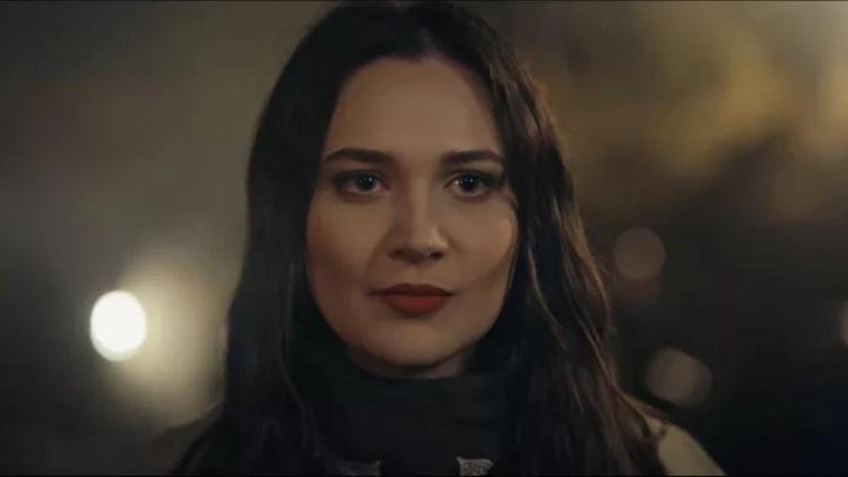 Al Sancak dizisinde Nadia'yı oynayan Gülsüm Ali İlhan kimdir, kaç yaşında?