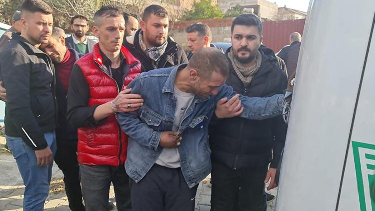 Eşi ve çocuklarına son kez dokunan acılı baba yürekleri dağladı