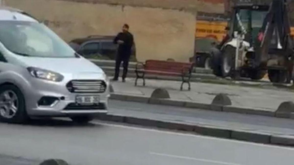 Sancaktepe'de yolda yürüyen eşine peş peşe ateş ederek yaraladı