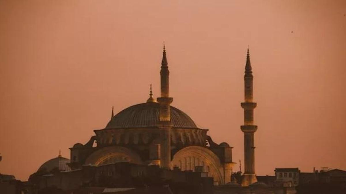 Bugün Cuma Namazı kaçta kılınacak? 27 Ocak Cuma Namazı (İstanbul, İzmir, Ankara) saatleri...