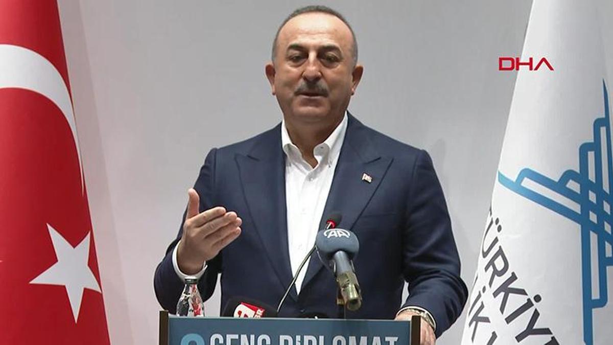 Bakan Çavuşoğlu: Bu hem ahlaksızlıktır hem de alçaklıktır