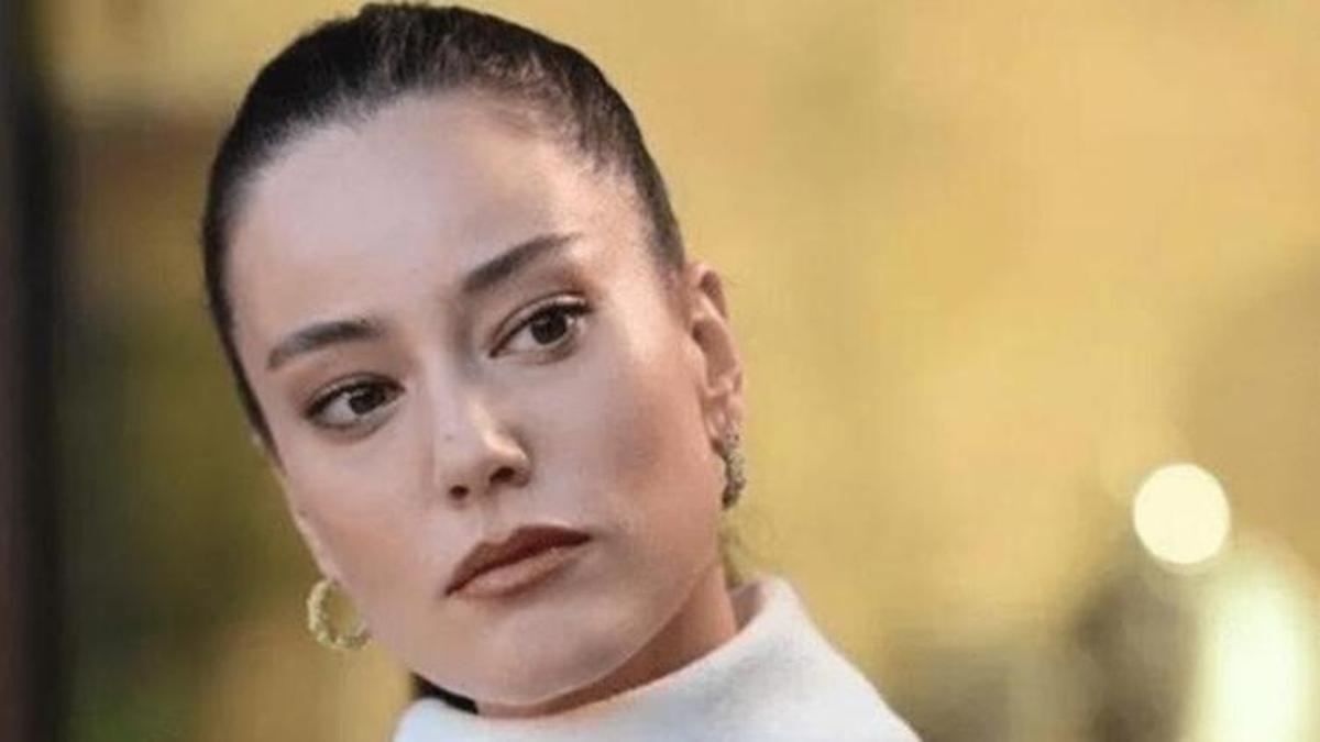Pelin Akil trafikte şoke eden anlar yaşadı!
