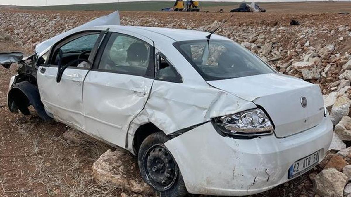 Otomobil, şarampole devrildi: 2 ölü, 1 yaralı