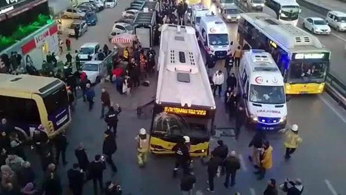 Bahçelievler'de İETT otobüsü durağa girdi: Yaralılar var