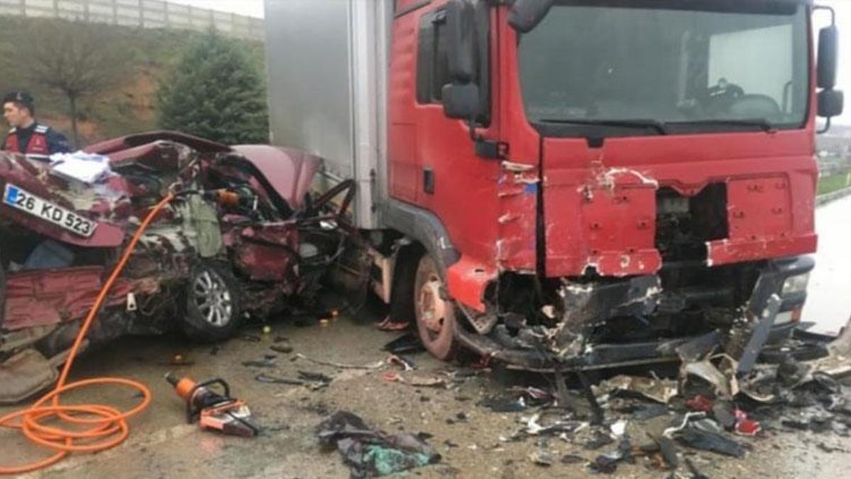 Bursa'da düğün yolunda kaza: 5 ölü, 1 yaralı