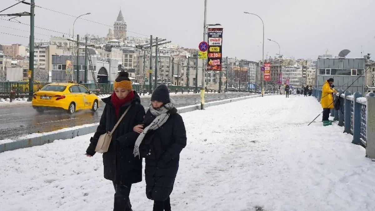 İstanbul'da okullar tatil mi? 6 Şubat İstanbul'da kar tatili var mı? Vali açıkladı!