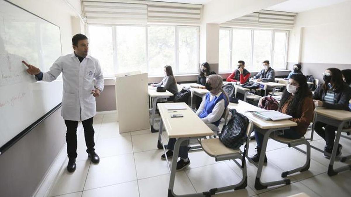 Bakan Özer açıkladı! 81 ilde ara tatil 13 Şubat’a kadar uzatıldı