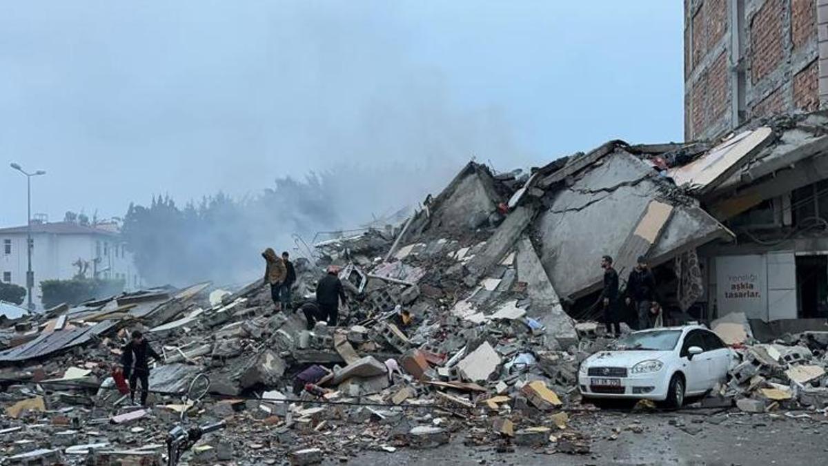 Deprem bölgesinde oteller depremzedelere açıldı