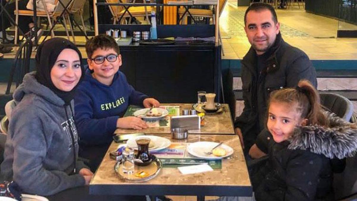 DHA'nın acı kaybı; Hatay Muhabiri İzzet Nazlı, eşi ve 2 çocuğu depremde yıkılan binada can verdi