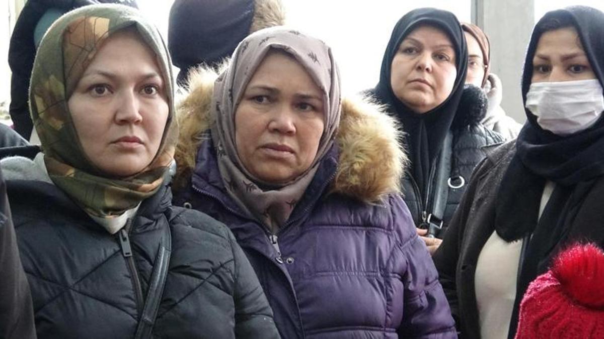 Erzurum'da sığınmacılar, depremzedelere kan vermek için sıraya girdi