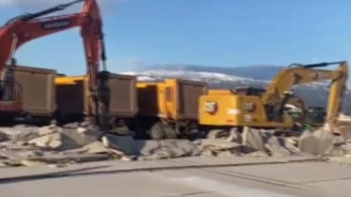 Hatay Havalimanı'nın pist onarımına başlandı