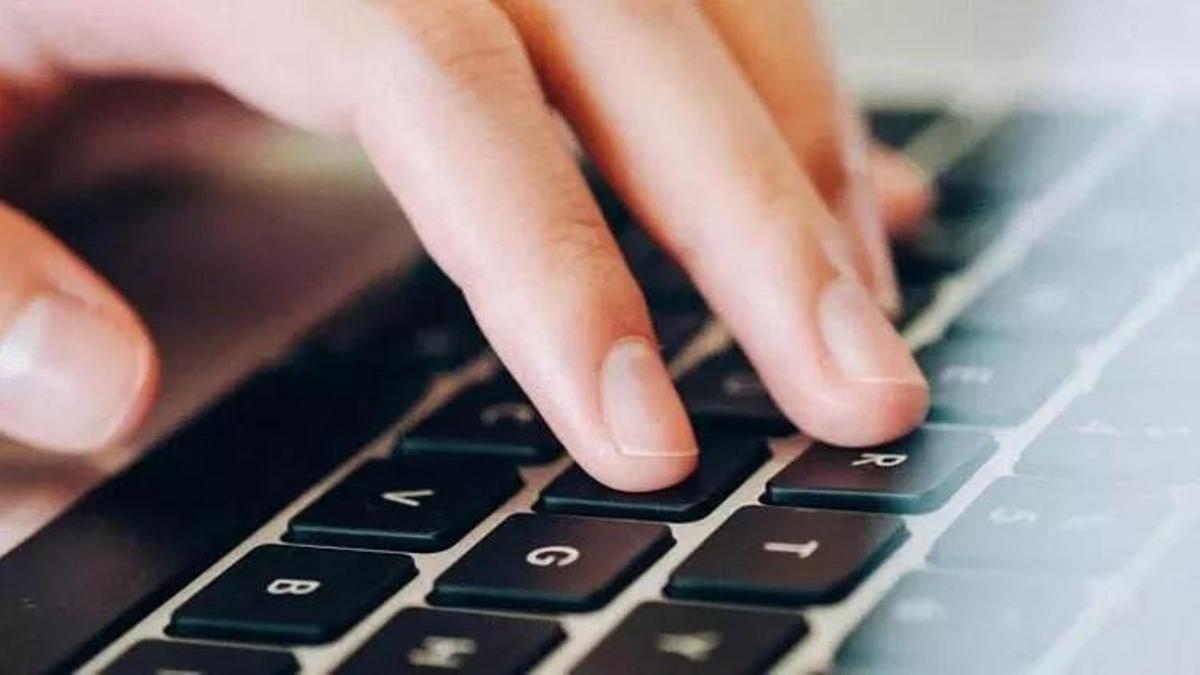 Doğal afet nedeniyle okul nakli nasıl yapılır? Depremzede öğrenciler için okul nakil başvuru ekranı