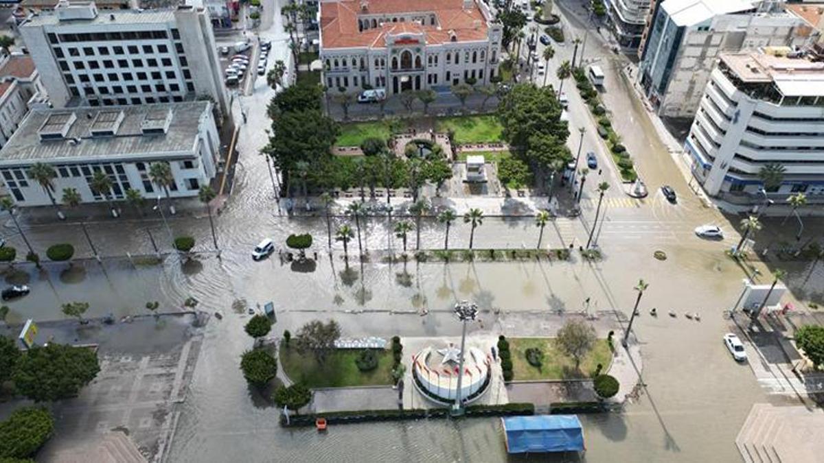 Tsunami ihtimali korkutmuştu! Uzman isim, deprem sonrası ortaya çıkan görüntülere açıklık getirdi