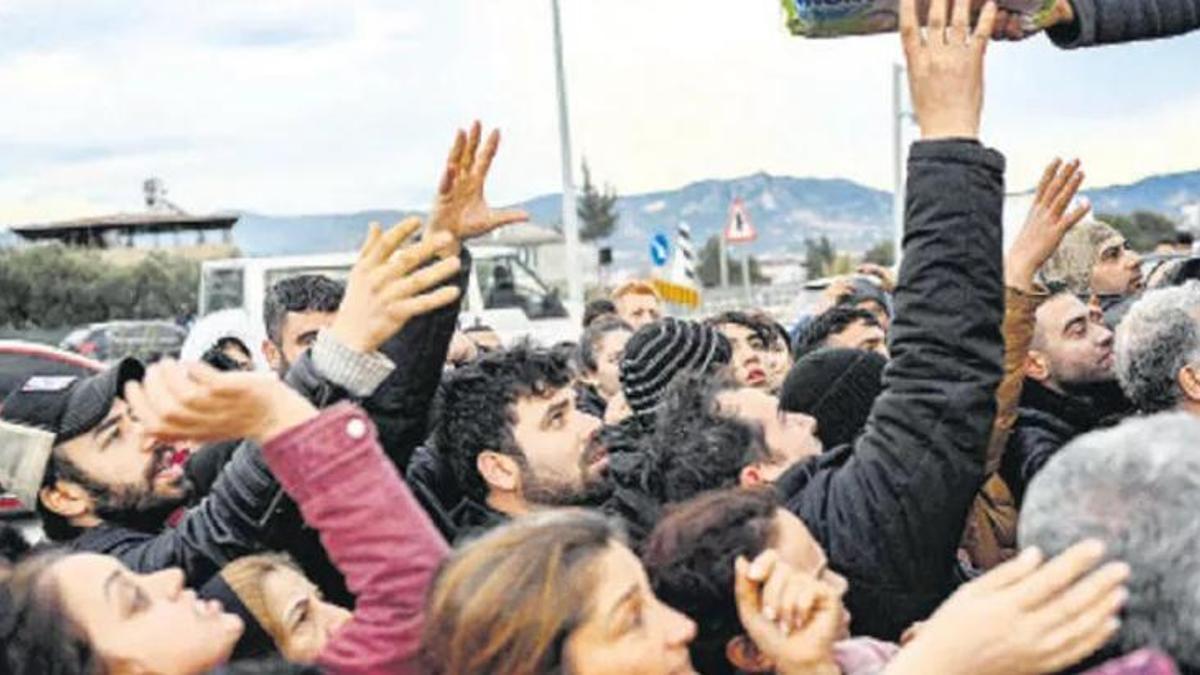 Depremde fırsatçılar iş başında! İhtiyaç ürünlerine fahiş zam uyguladılar