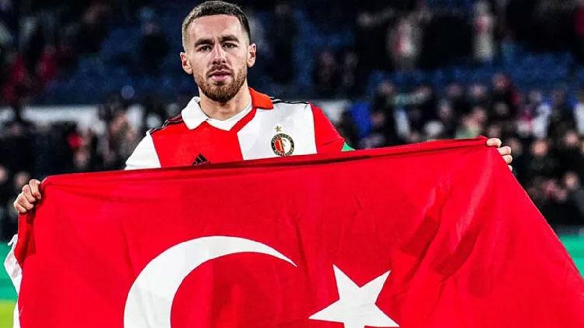 Orkun Kökçü'lü Feyenoord'dan Türkiye için "saygı duruşuna, destek" mesajı