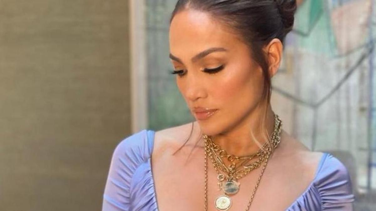 Jennifer Lopez'den depremzedelere destek