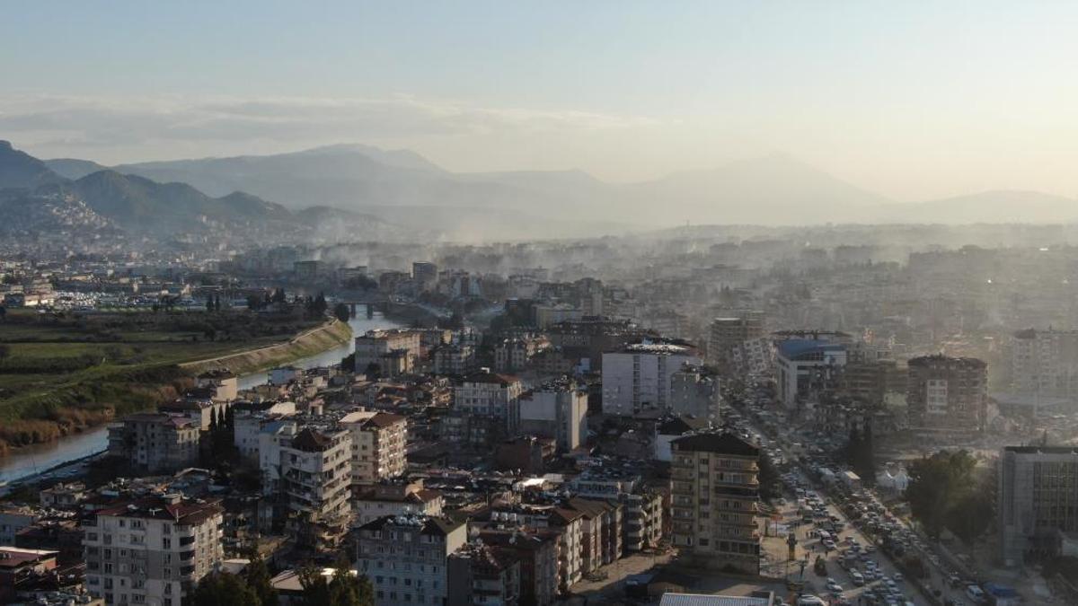 Dünyaca ünlü deprem uzmanı açıkladı: 100 yılı aşkın süredir bu kadar büyük bir deprem yaşanmadı