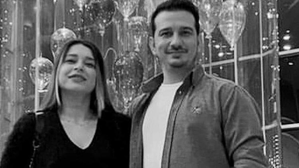 Öğretmen çift, depremde yaşamını yitirdi
