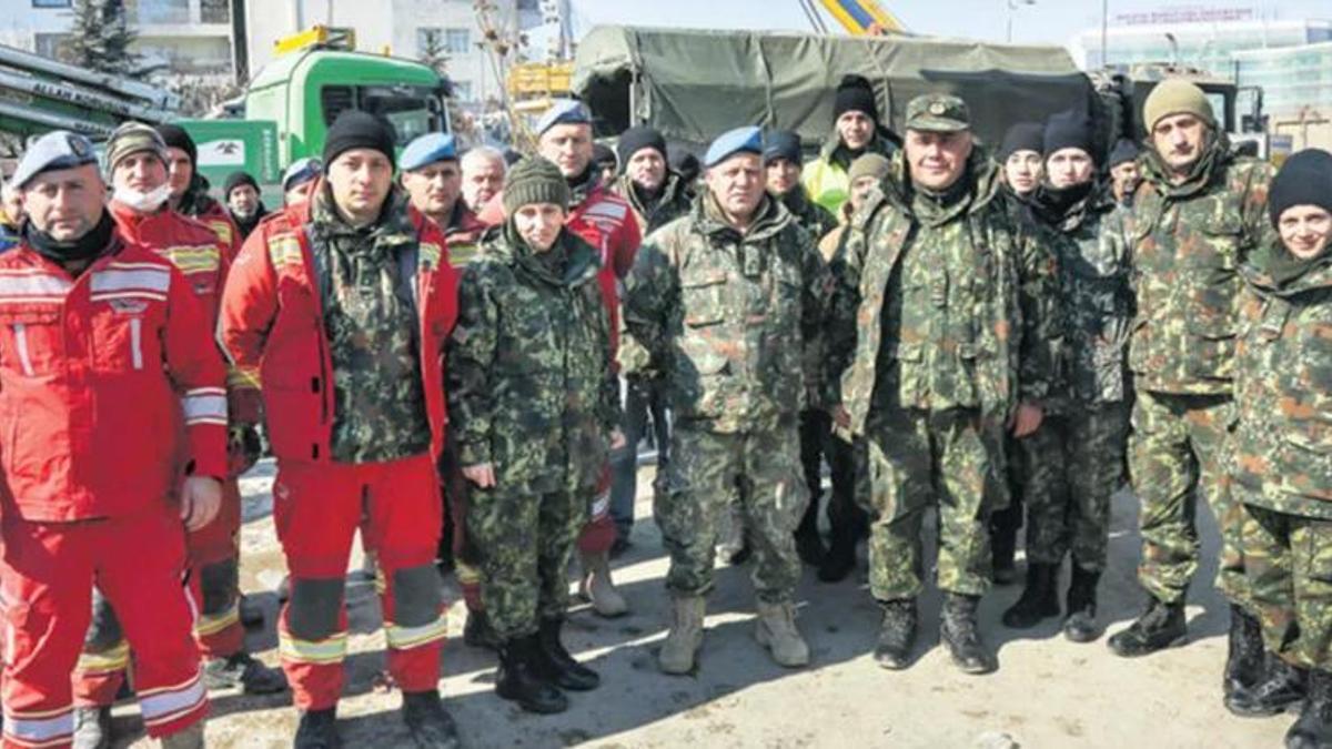Türkiye’de tıp okudu, doktor olarak depremzedelerin yardımına koştu